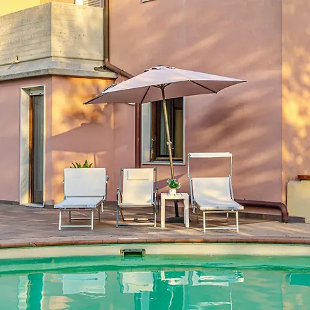 Giada Palace - Pool & Lejlighed