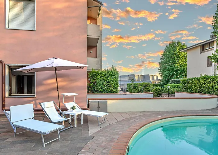 Giada Palace - Pool & 公寓 卢卡